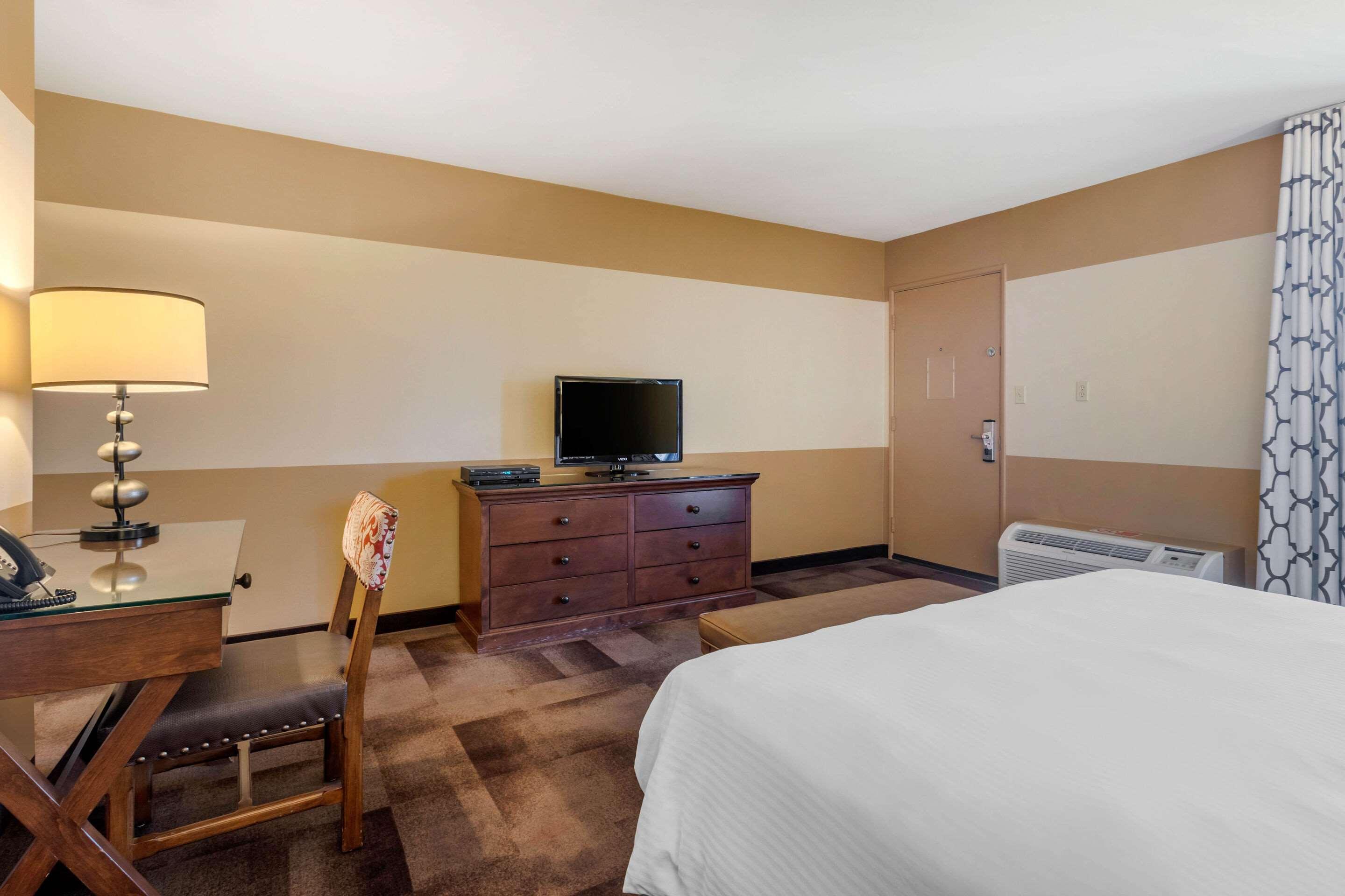 Carlton Oaks Lodge, Ascend Hotel Collection Santee Ngoại thất bức ảnh